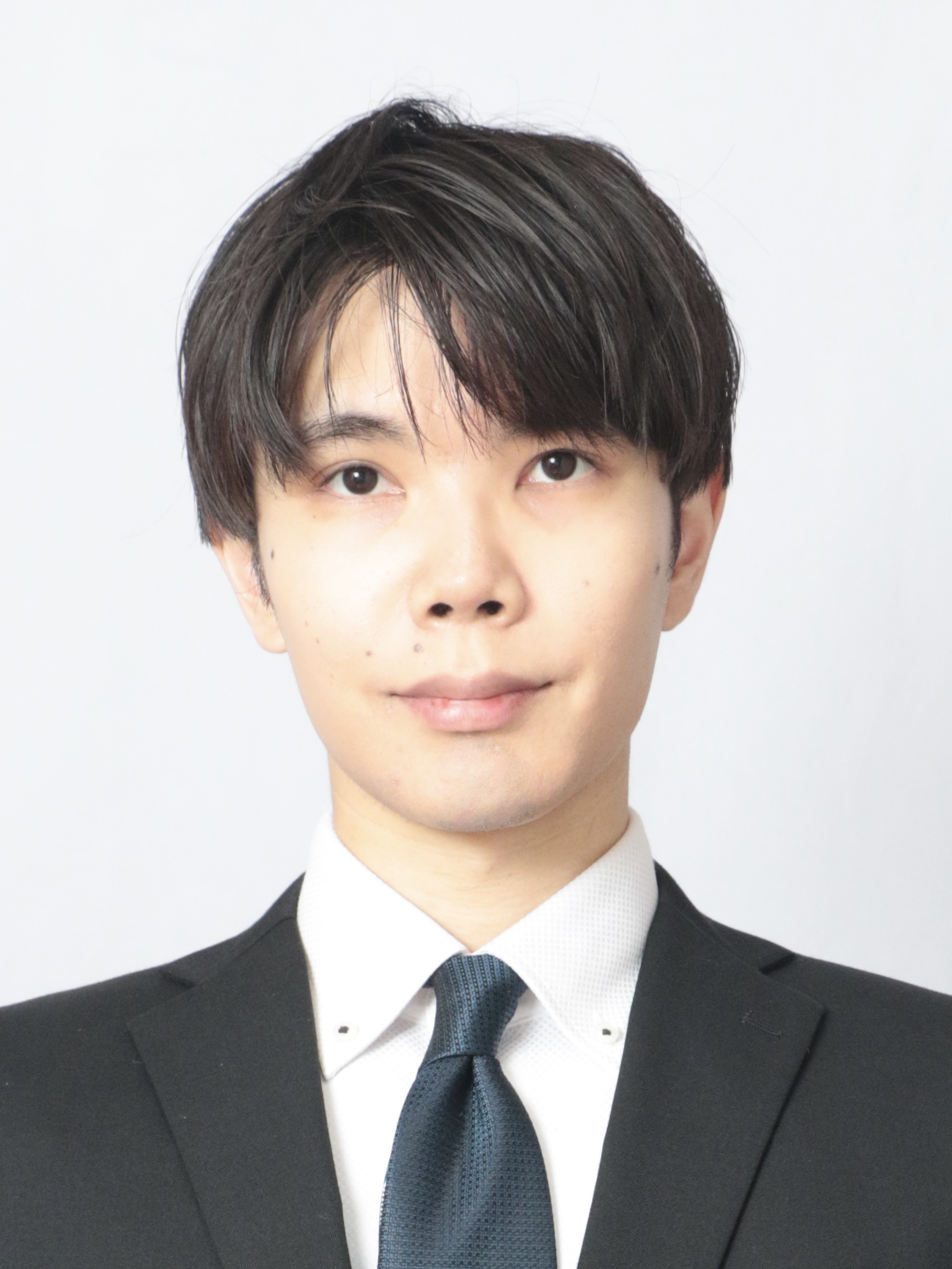 山本 陸